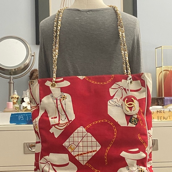 CHANEL Canvas Supermodel print tote - Picture 3 of 10